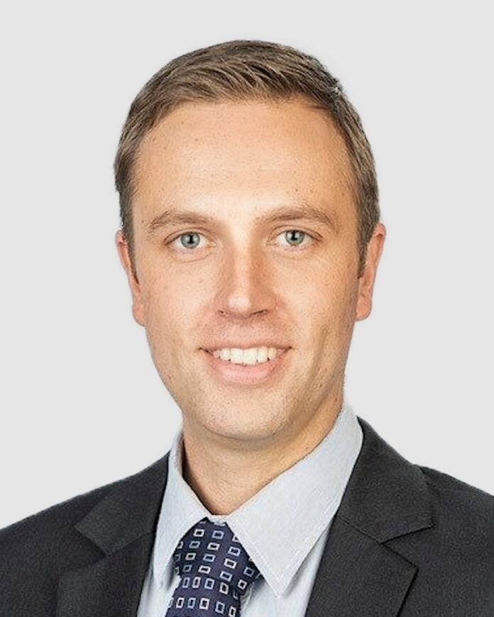 Professor Pieter van der Zwan