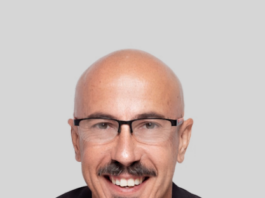 Moving to the cloud does not change compliance obligations Muggie van Staden