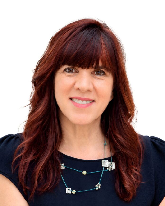 Sandra Crous